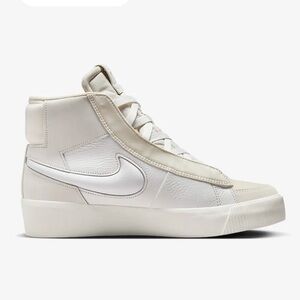 Nike Blazer Mid Victory Summit Women’s White/Phantom/Light Cream/White S…